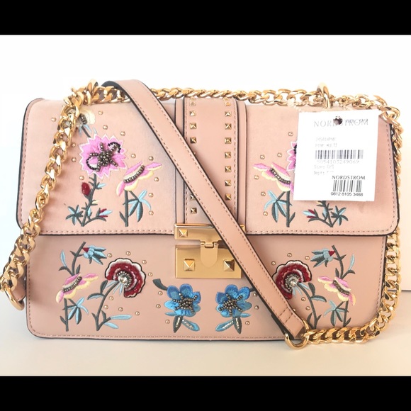 Sold ! Host Pick ! TOPSHOP Darcy Floral Shoulder - Picture 7 of 8